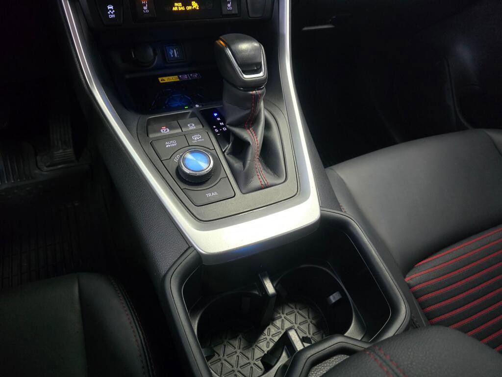 Used 2024 Toyota RAV4 XSE w/ Weather Package image 36