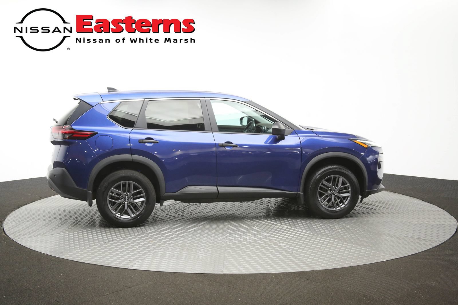 Used 2023 Nissan Rogue S AWD/4WD image 44