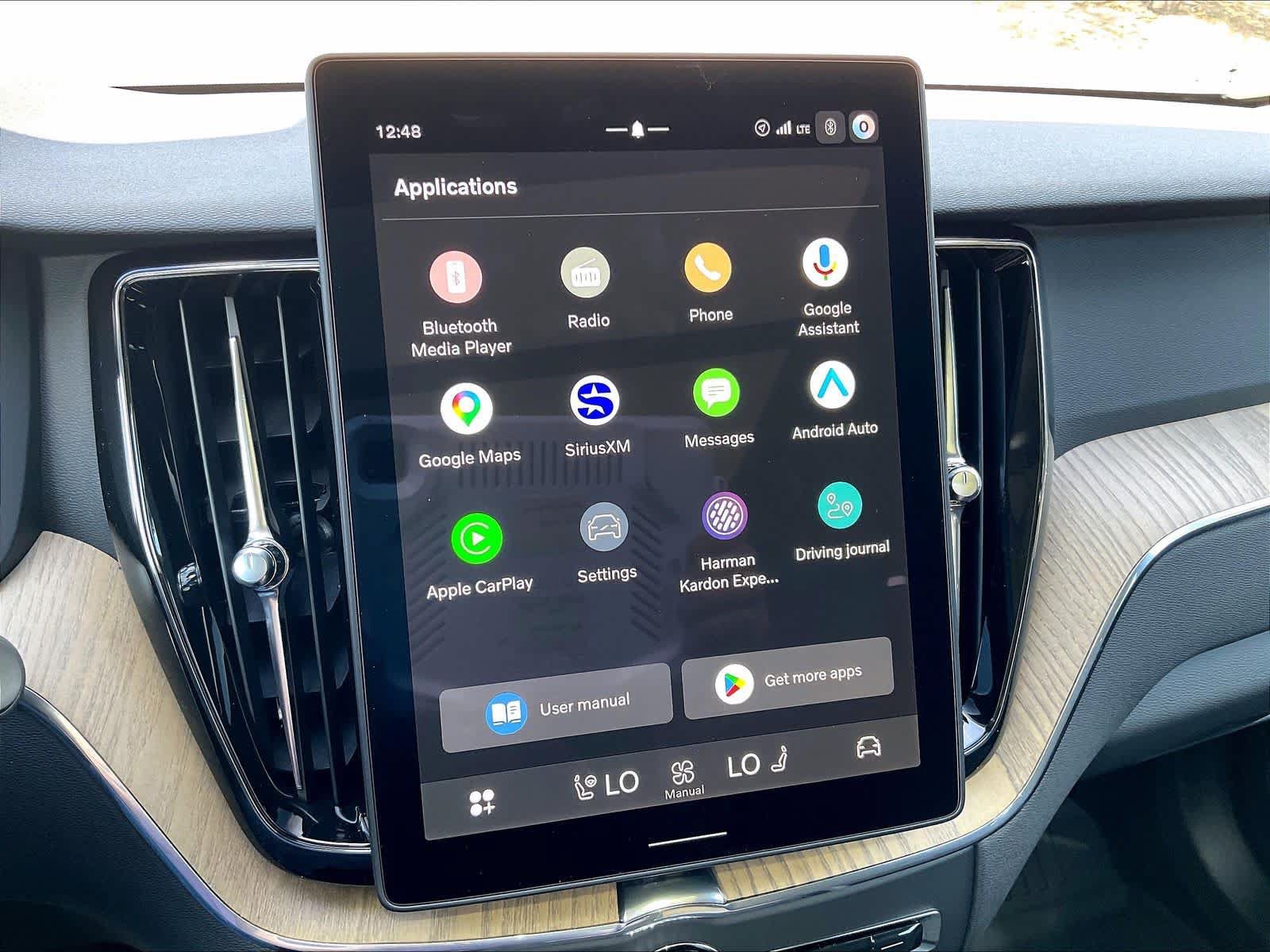 New 2027 Volvo XC60 T8 Plus AWD/4WD image 21