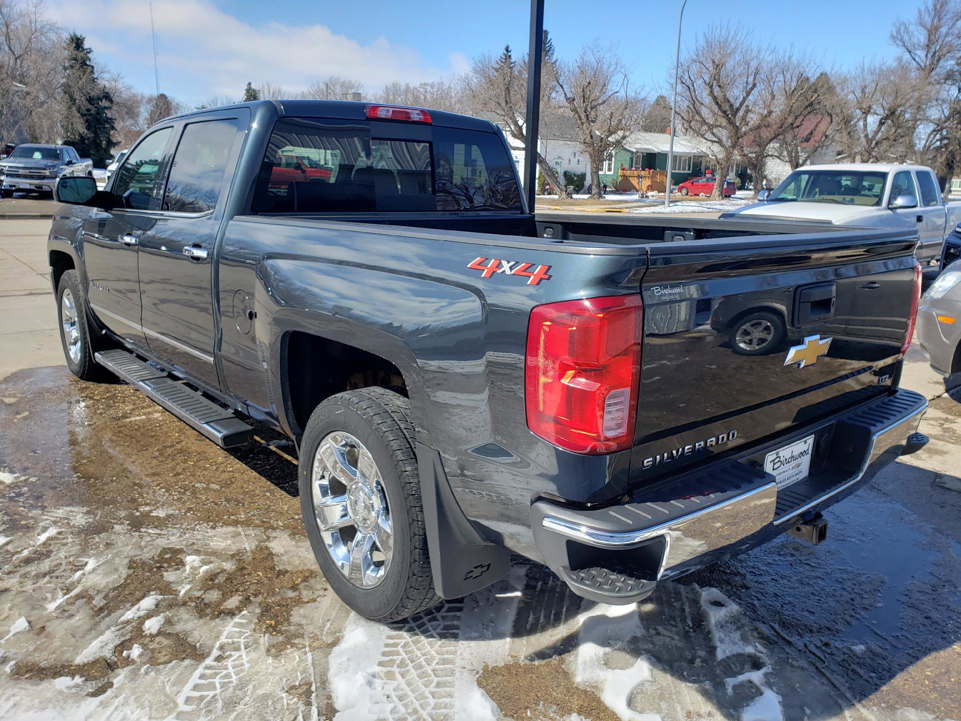 Used 2018 Chevrolet Silverado 1500 LTZ AWD/4WD image 3
