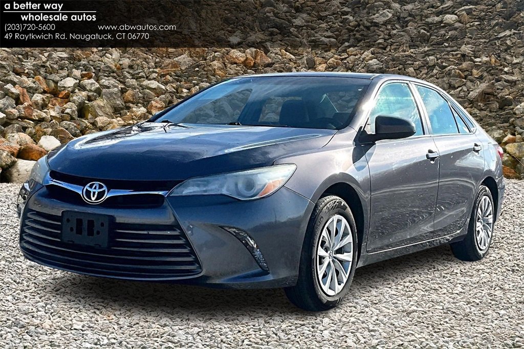 Used 2015 Toyota Camry LE