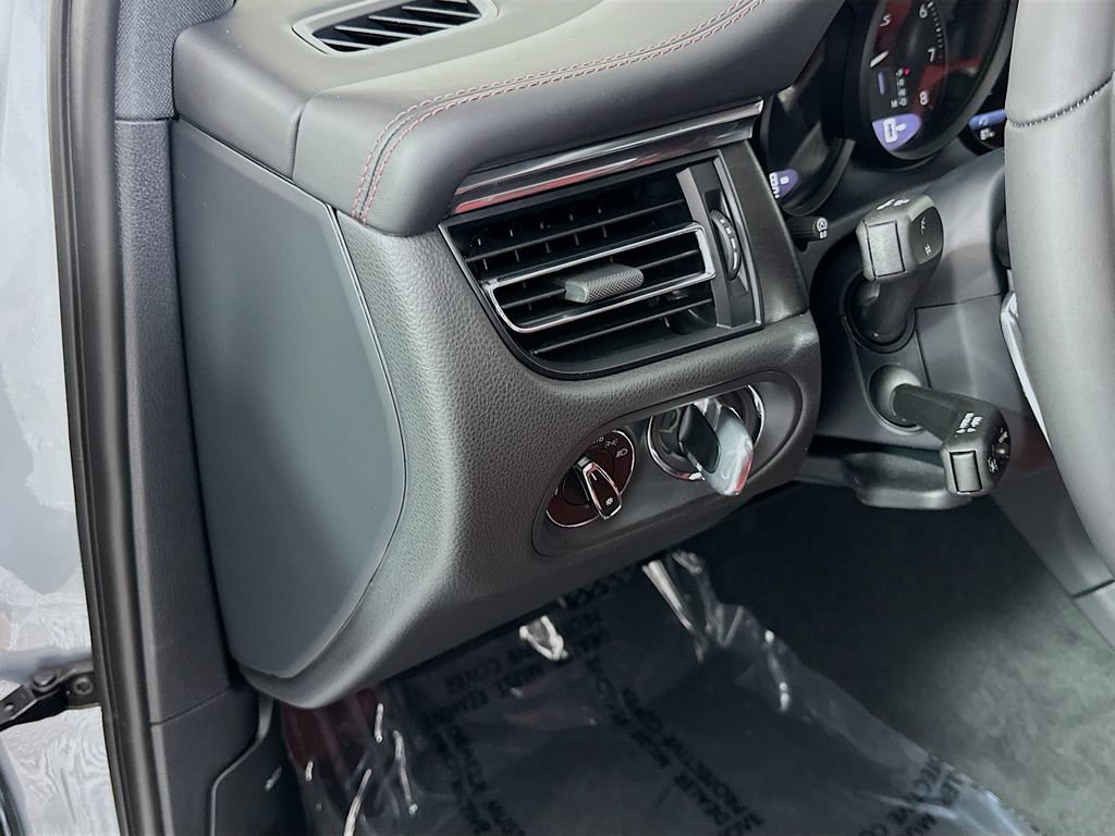New 2026 Porsche Macan GTS AWD/4WD image 11