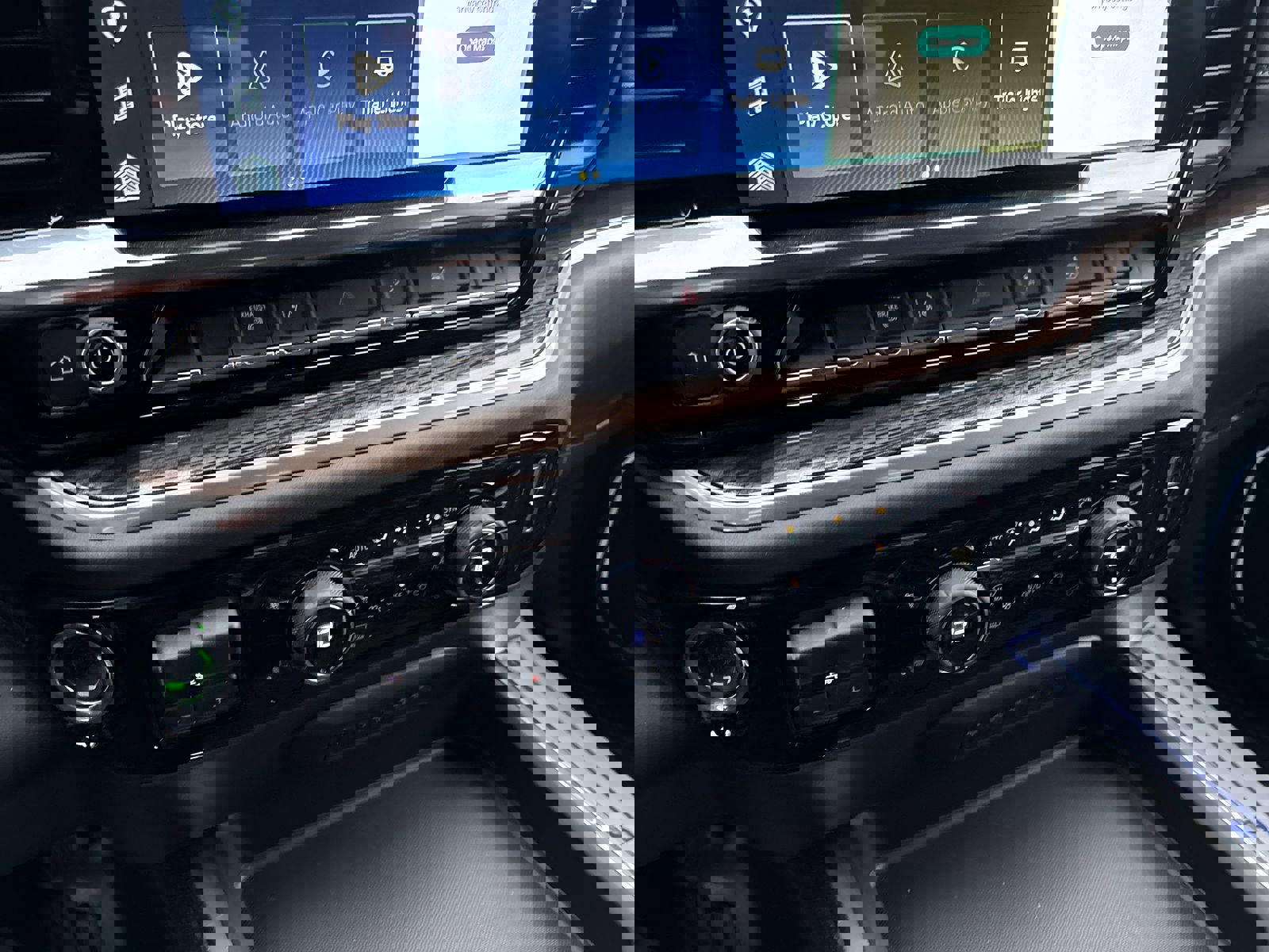 New 2026 Chevrolet Silverado 3500 LT w/ Convenience Package image 21