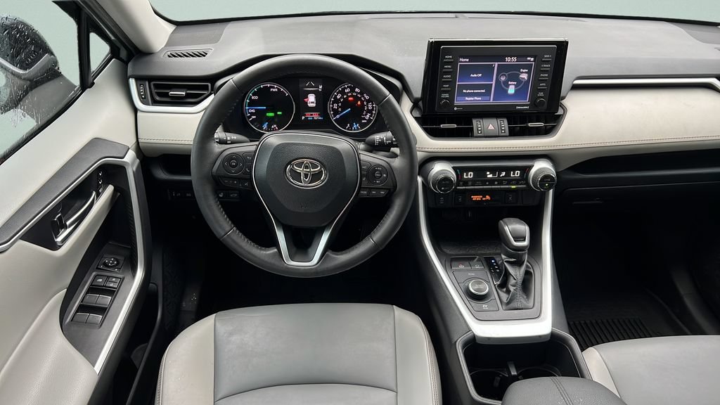 Certified 2022 Toyota RAV4 XLE Premium AWD/4WD image 11