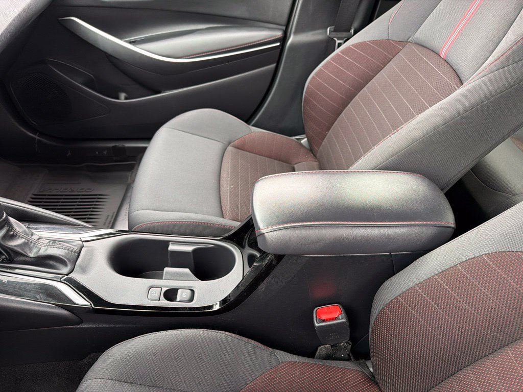 Used 2025 Toyota Corolla SE AWD/4WD image 12