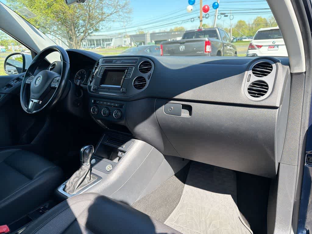 Used 2016 Volkswagen Tiguan S FWD image 16