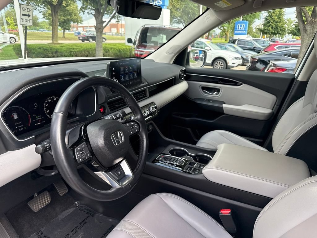 Certified 2024 Honda Pilot Touring image 18