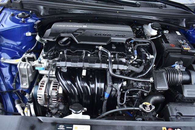 Used 2025 Hyundai Elantra SEL image 31