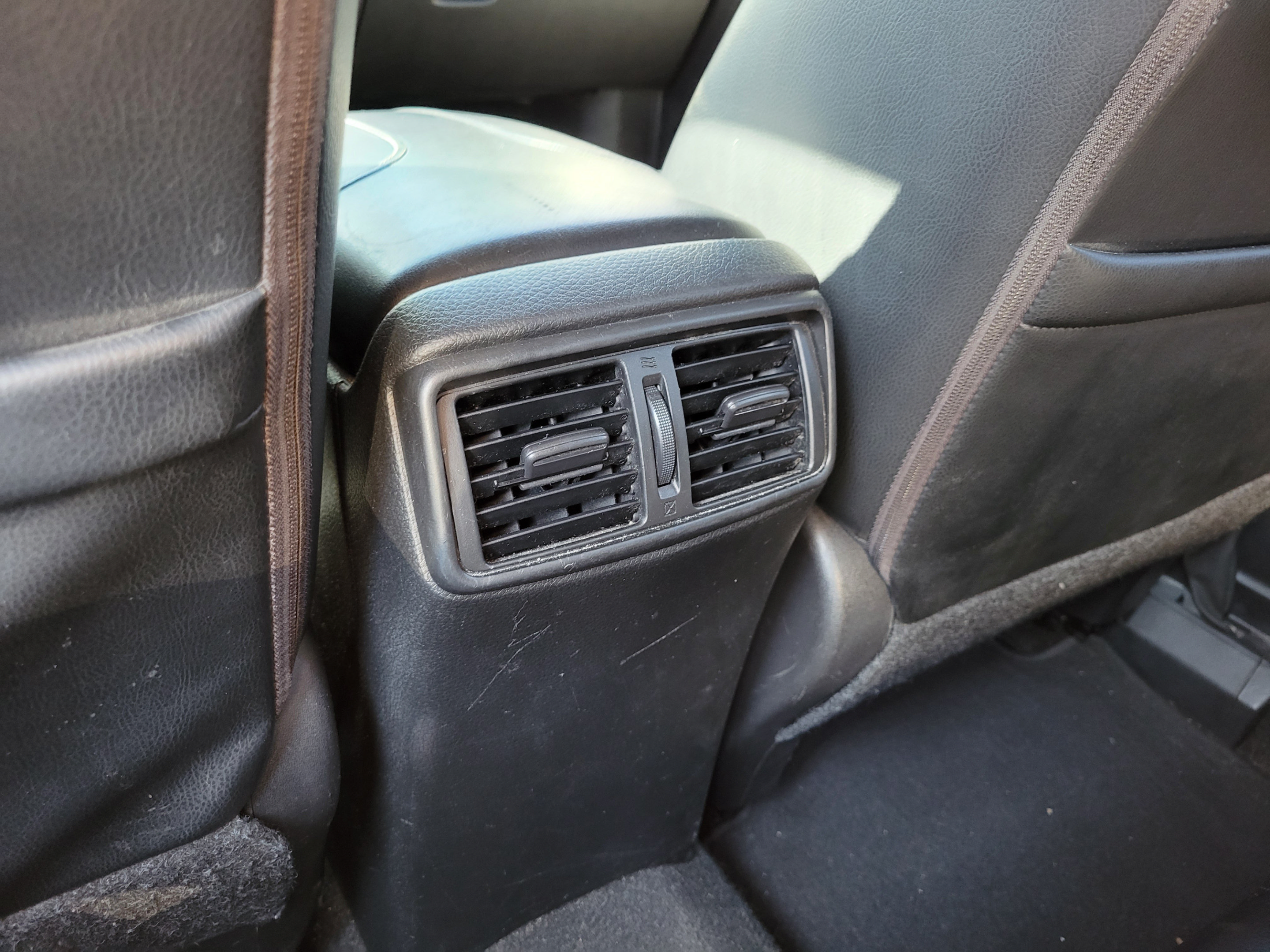 Used 2018 Nissan Rogue Sport SL FWD image 11