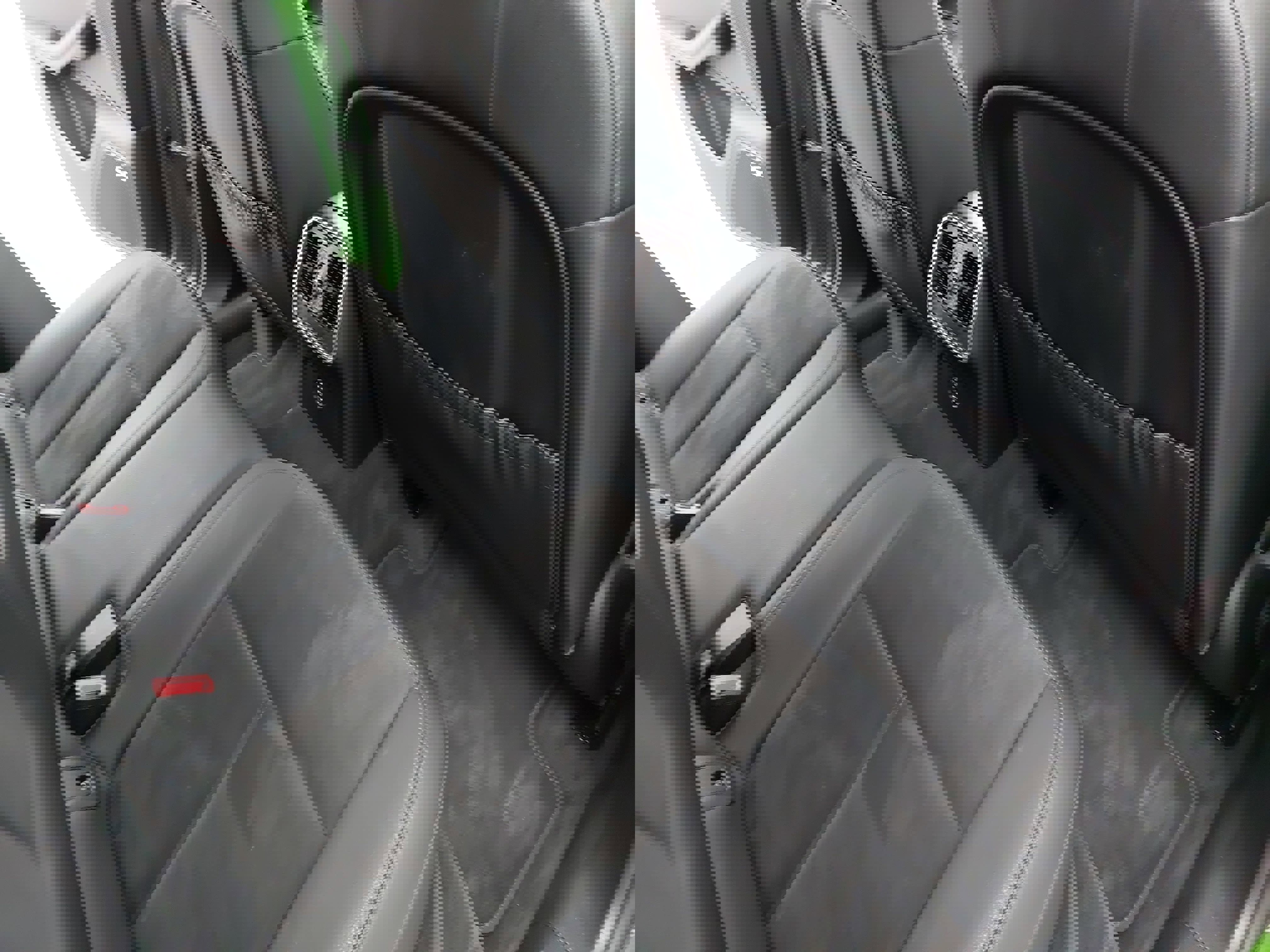 Certified 2021 Porsche Macan S image 13