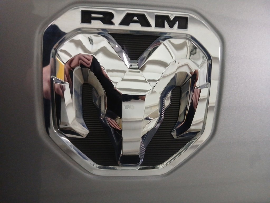 Used 2021 RAM 2500 Limited image 12