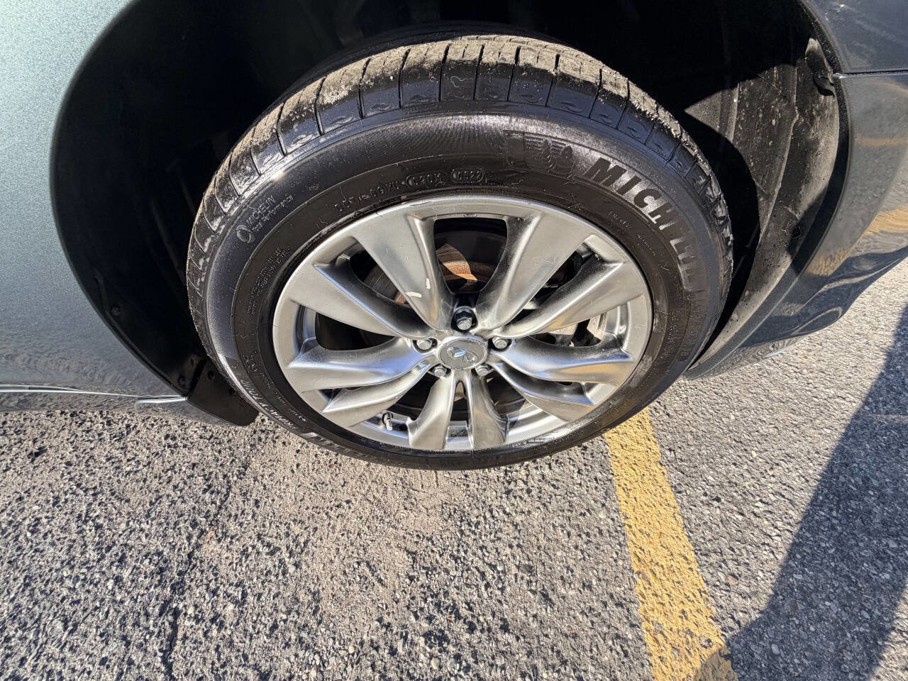 Used 2011 INFINITI M37 x w/ Premium Pkg AWD/4WD image 27