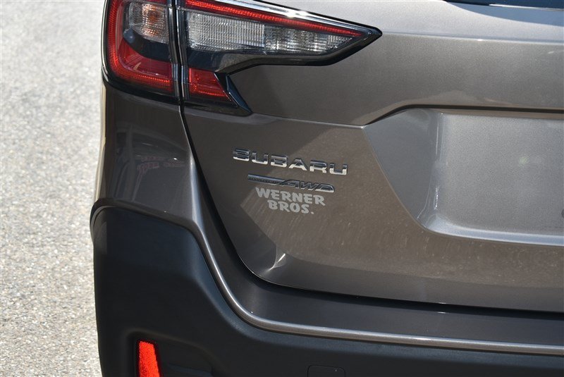 Used 2022 Subaru Outback Limited AWD/4WD image 5