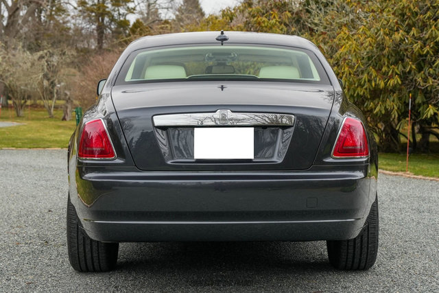 Used 2011 Rolls-Royce Ghost image 7