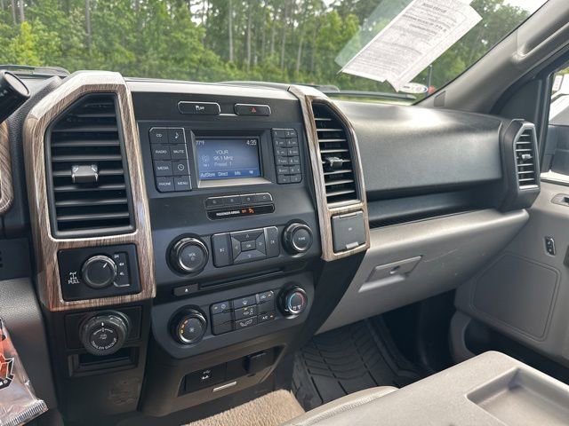 Used 2017 Ford F150 XL w/ Equipment Group 101A Mid AWD/4WD image 11