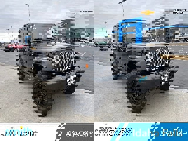 Used 2017 Jeep Wrangler Unlimited Sahara w/ Connectivity Group