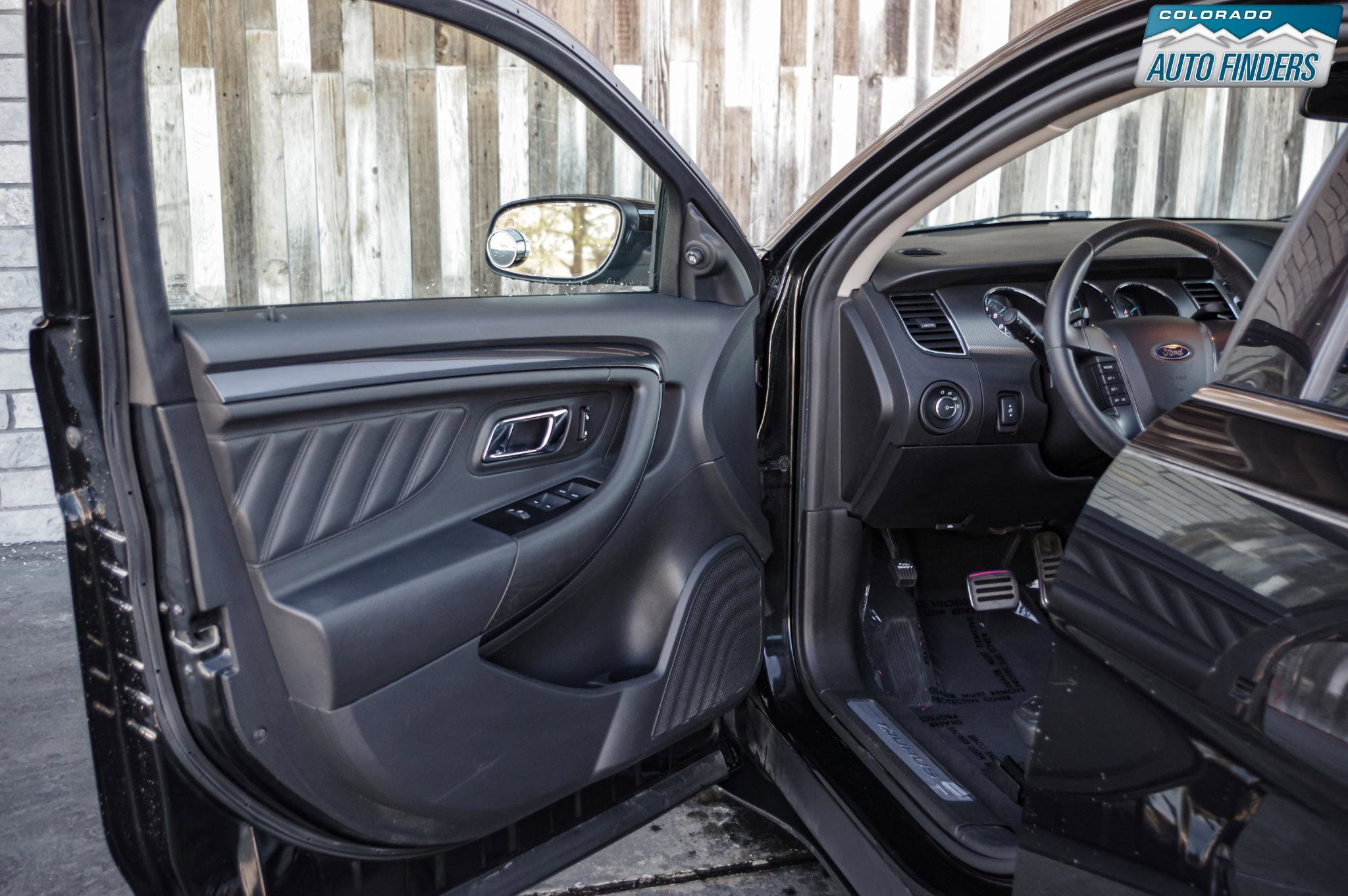 Used 2011 Ford Taurus SHO image 10