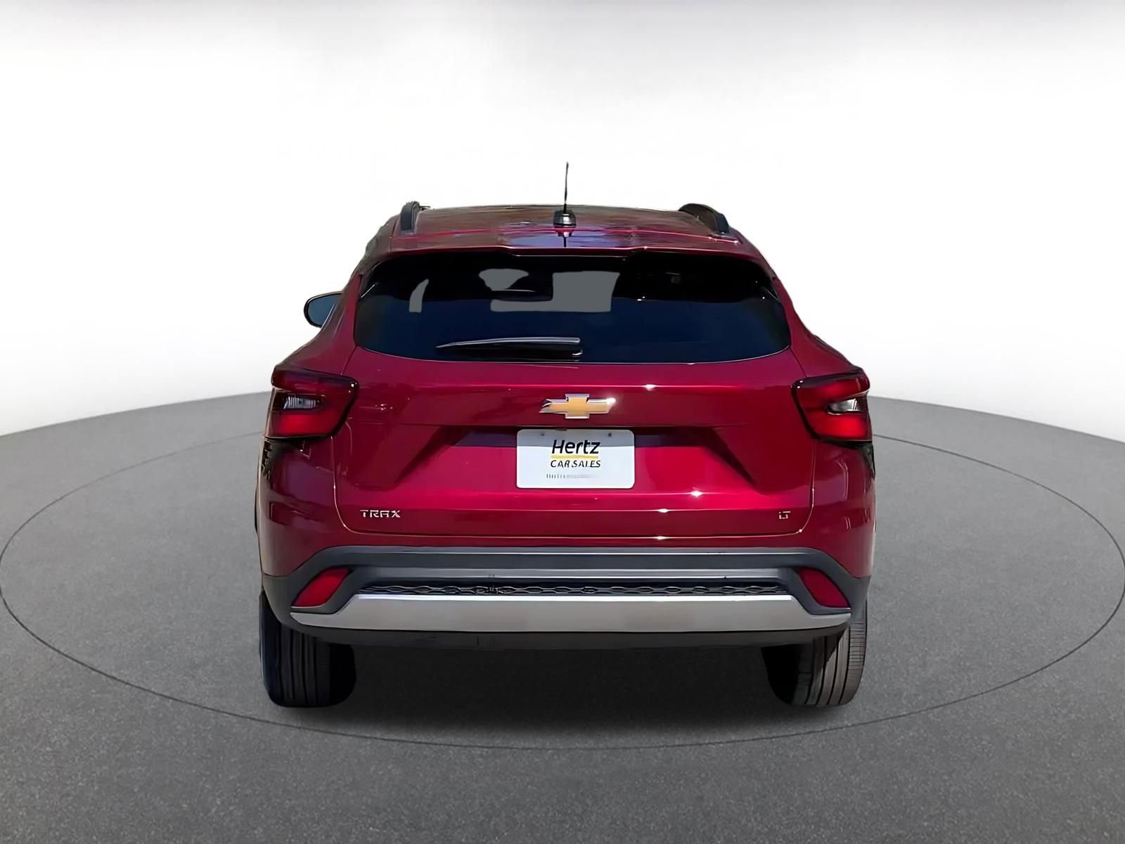 Used 2025 Chevrolet Trax LT image 12