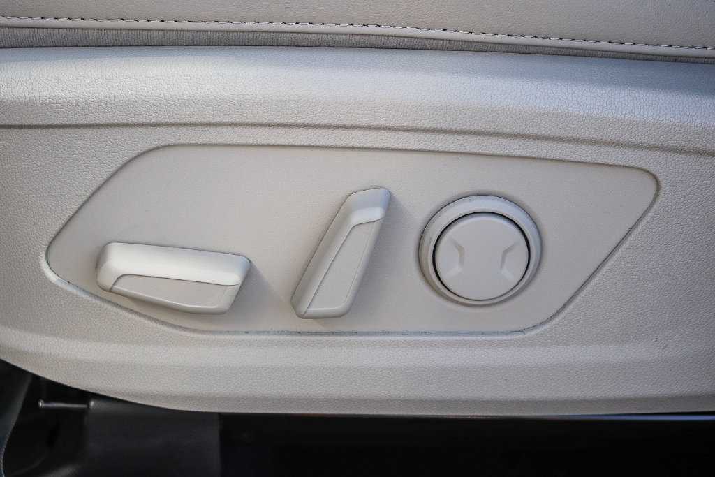 Certified 2026 Kia Sorento S FWD image 22