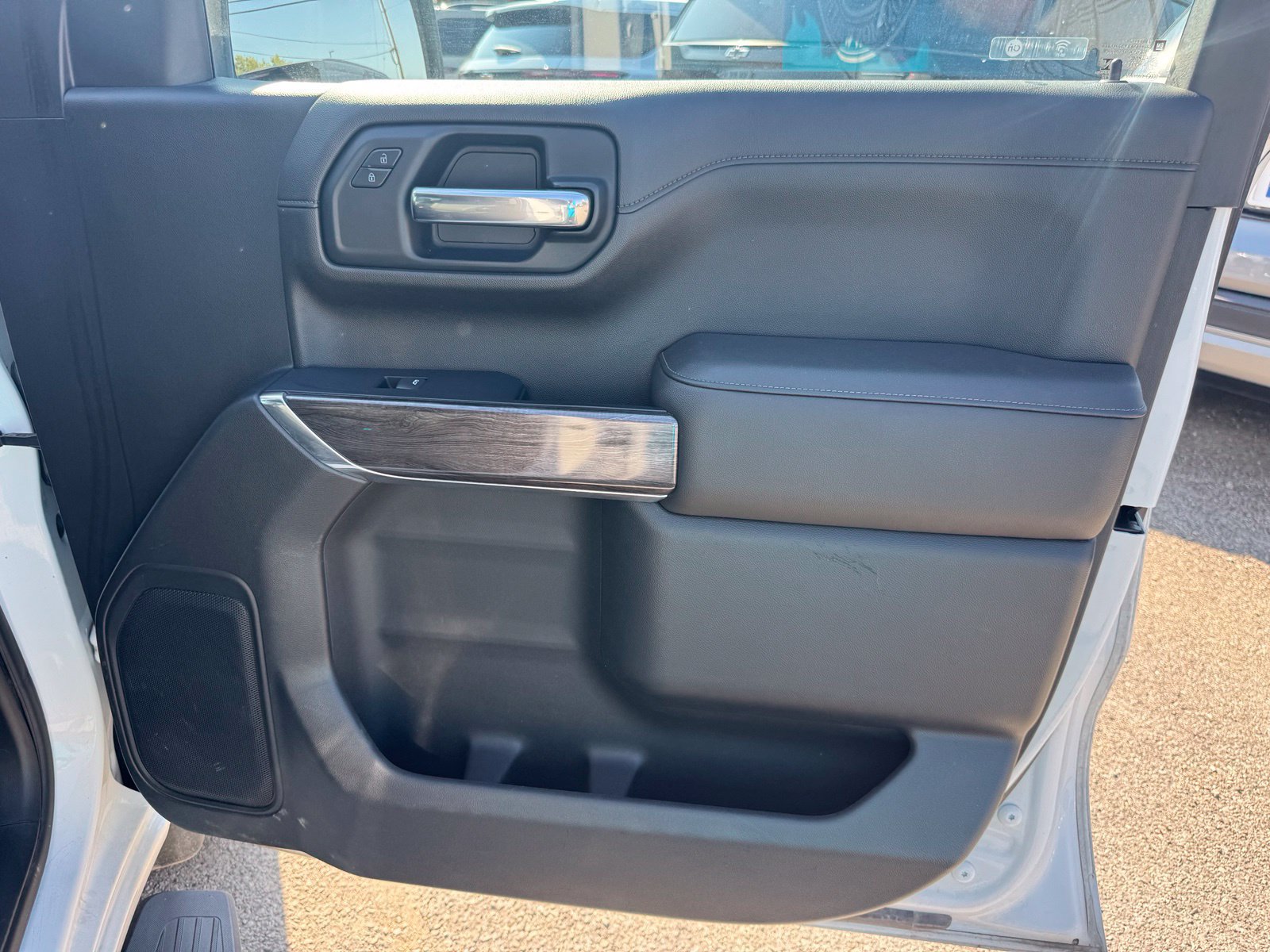 Used 2019 Chevrolet Silverado 1500 LTZ AWD/4WD image 29