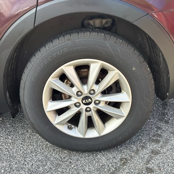 Used 2019 Kia Sorento FWD V6 image 20