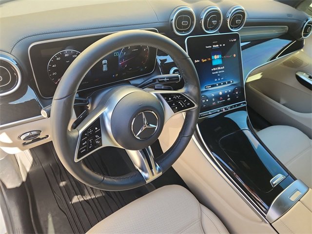 Used 2024 Mercedes-Benz GLC 300 4MATIC image 10