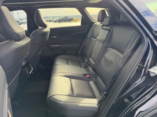 Used 2025 Toyota Crown Signia image 11