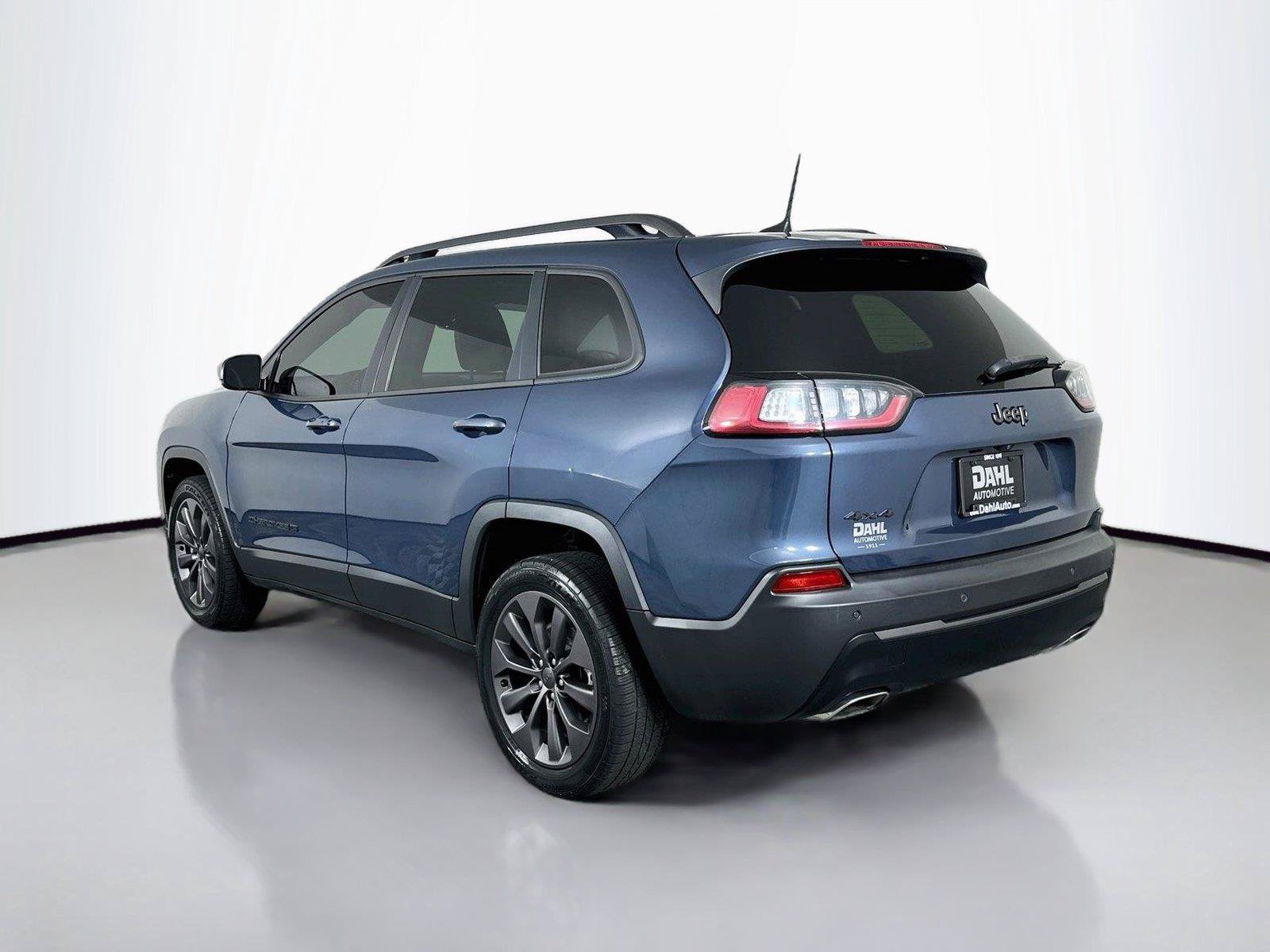 Used 2021 Jeep Cherokee Latitude Lux 80th Anniv w/ Quick Order Package 26U 80TH AWD/4WD image 10