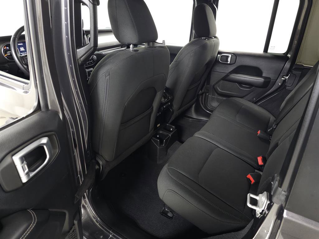 Used 2018 Jeep Wrangler Unlimited Sahara w/ Dual Top Group image 29