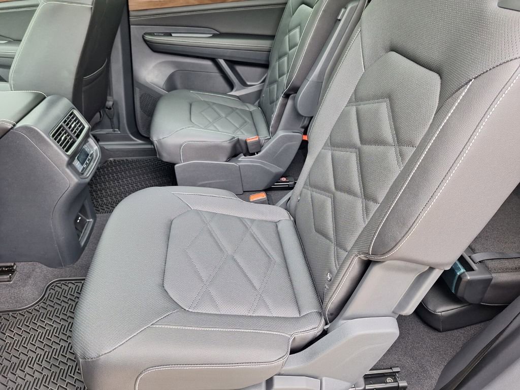 New 2026 Volkswagen Atlas SE image 23