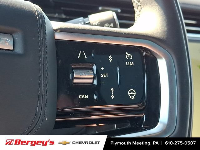 Used 2025 Land Rover Range Rover Sport SE AWD/4WD image 25
