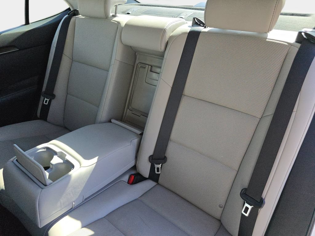 Used 2016 Lexus ES 350 w/ Navigation System Package FWD image 17