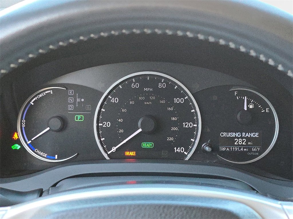 Used 2012 Lexus CT 200h image 25