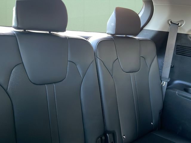 Used 2022 Kia Sorento S image 41