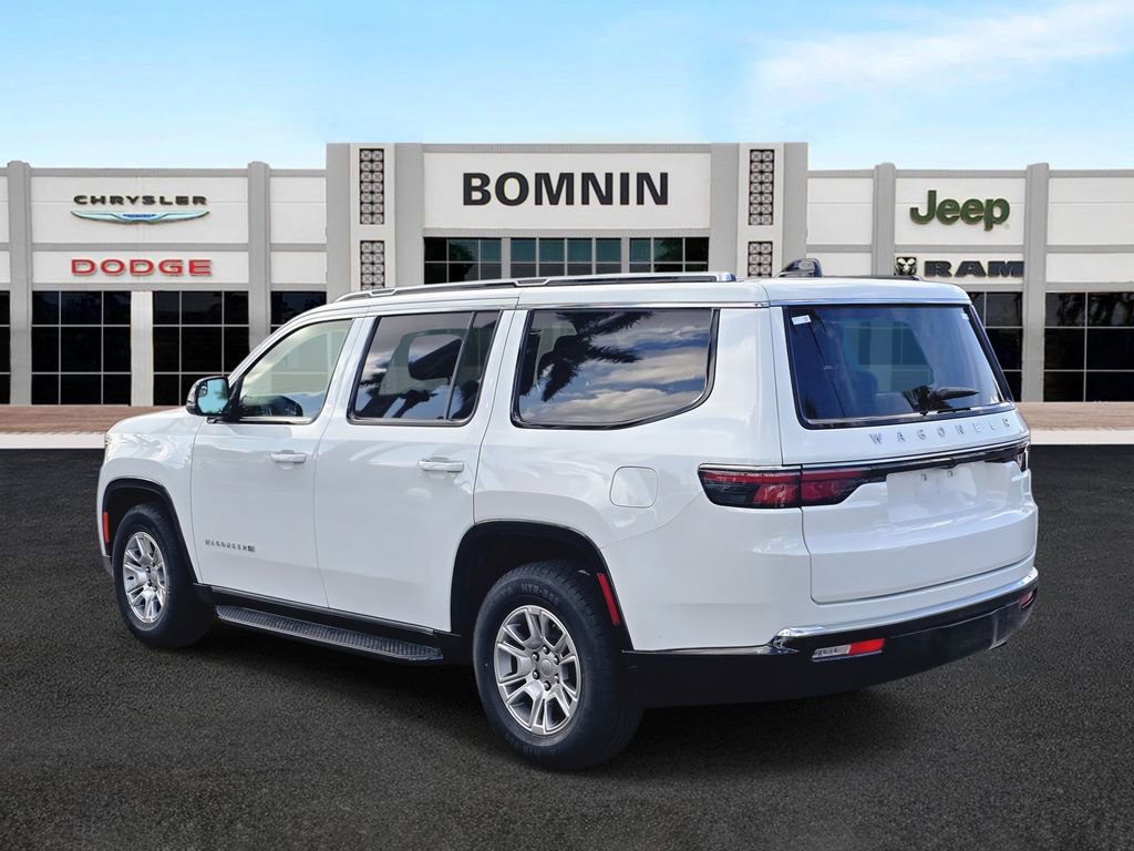 Used 2024 Jeep Wagoneer 2WD image 4