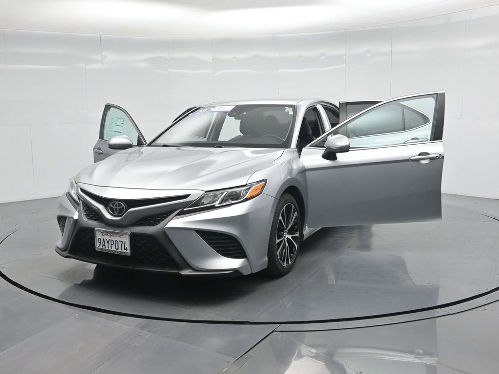 Used 2020 Toyota Camry SE image 27