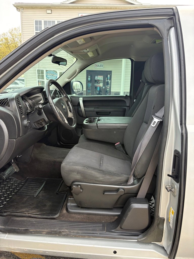 Used 2011 Chevrolet Silverado 1500 LT AWD/4WD image 9
