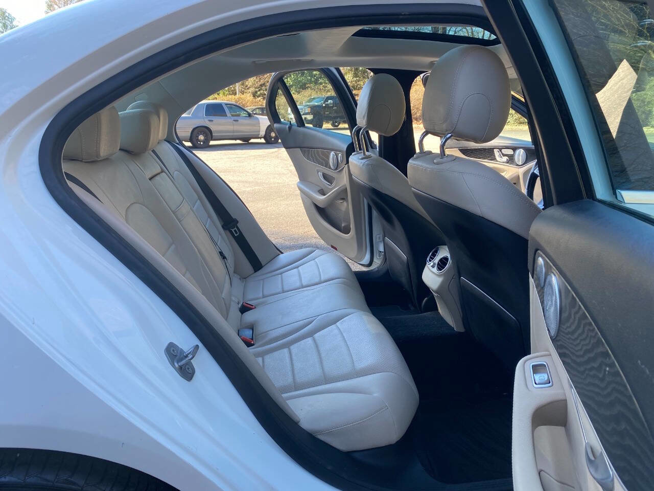 Used 2017 Mercedes-Benz C 300 4MATIC Sedan image 54