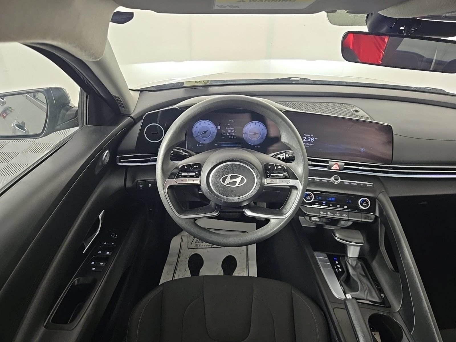 Used 2024 Hyundai Elantra SEL FWD image 11