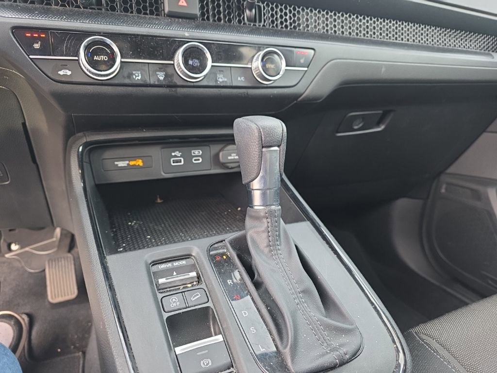 Certified 2024 Honda CR-V EX image 17