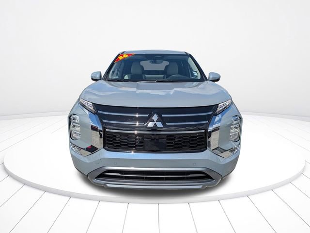 New 2026 Mitsubishi Outlander SE image 9