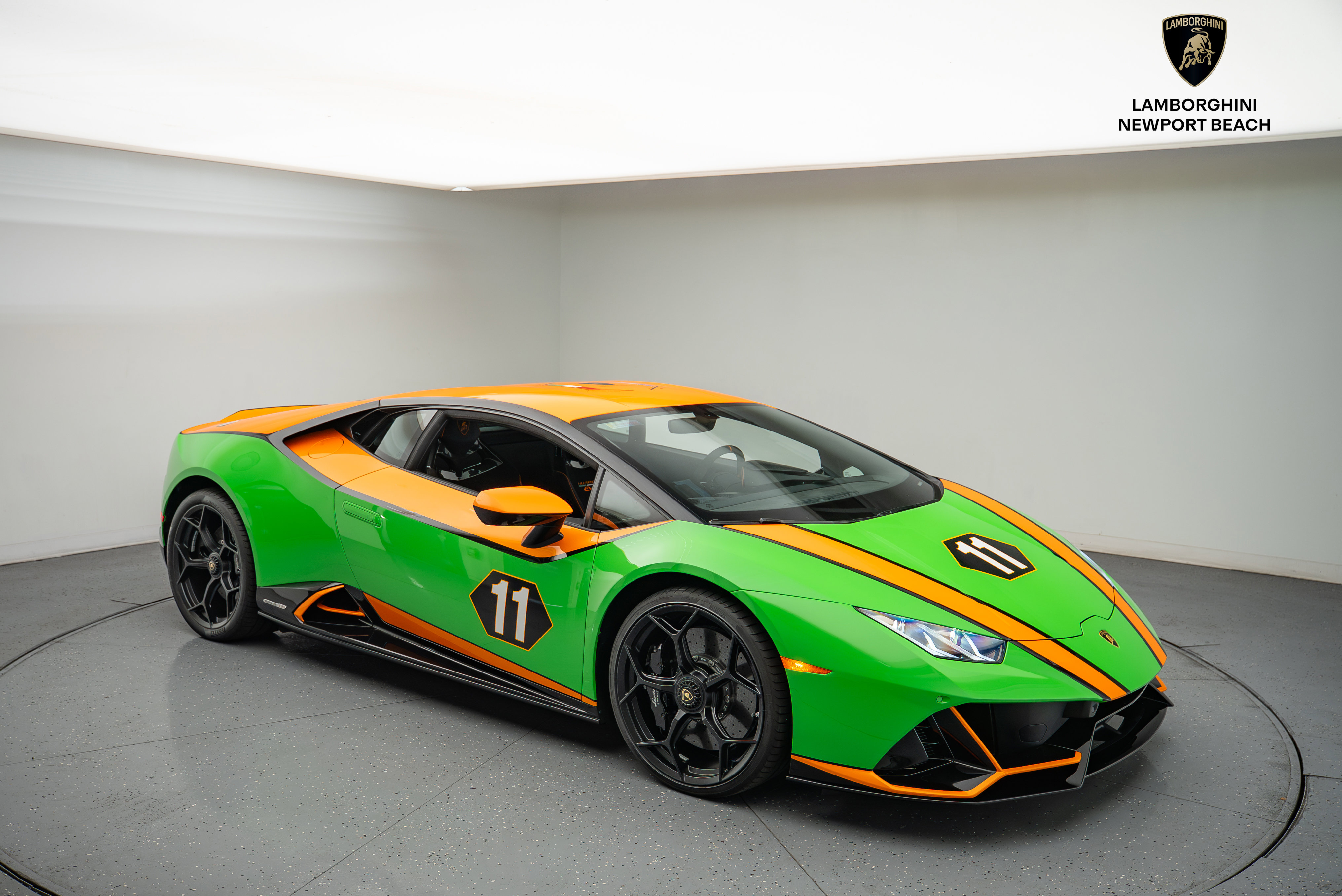 Used 2020 Lamborghini Huracan EVO video 1