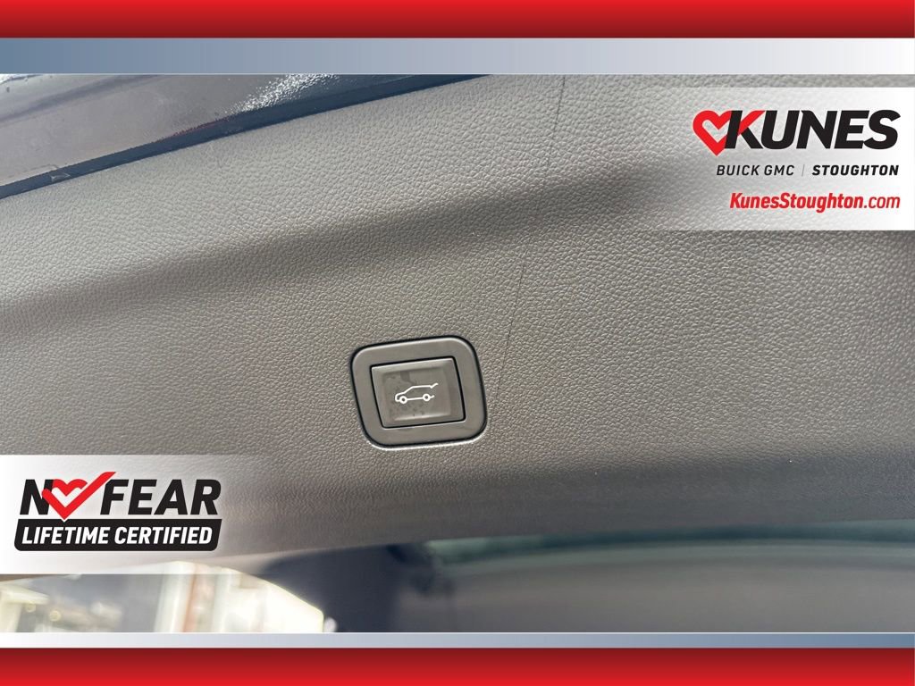 Used 2025 GMC Yukon Denali image 41