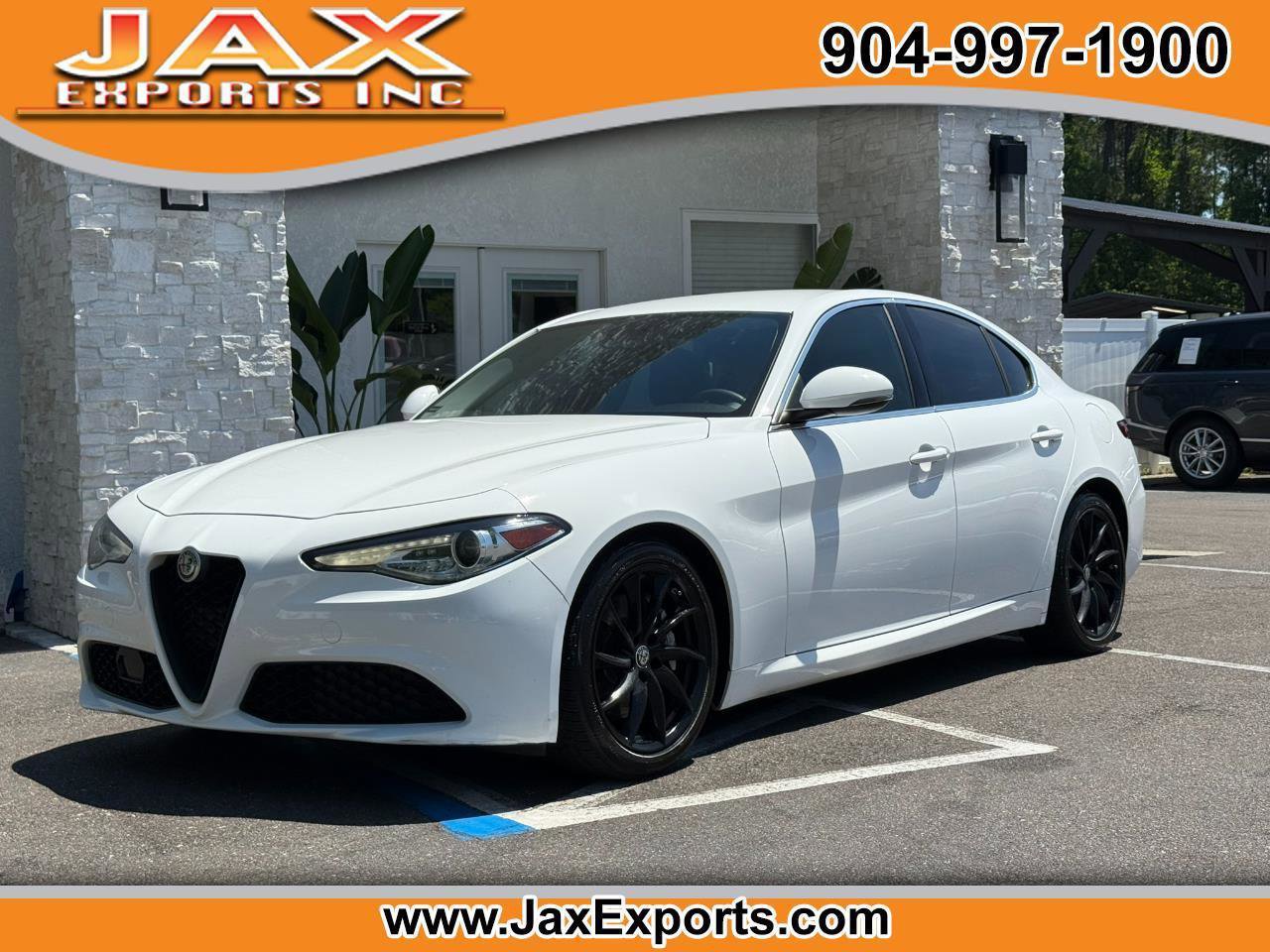 Used 2017 Alfa Romeo Giulia image 1