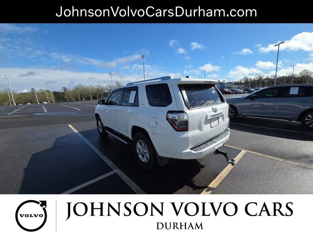 Used 2017 Toyota 4Runner SR5 Premium image 7