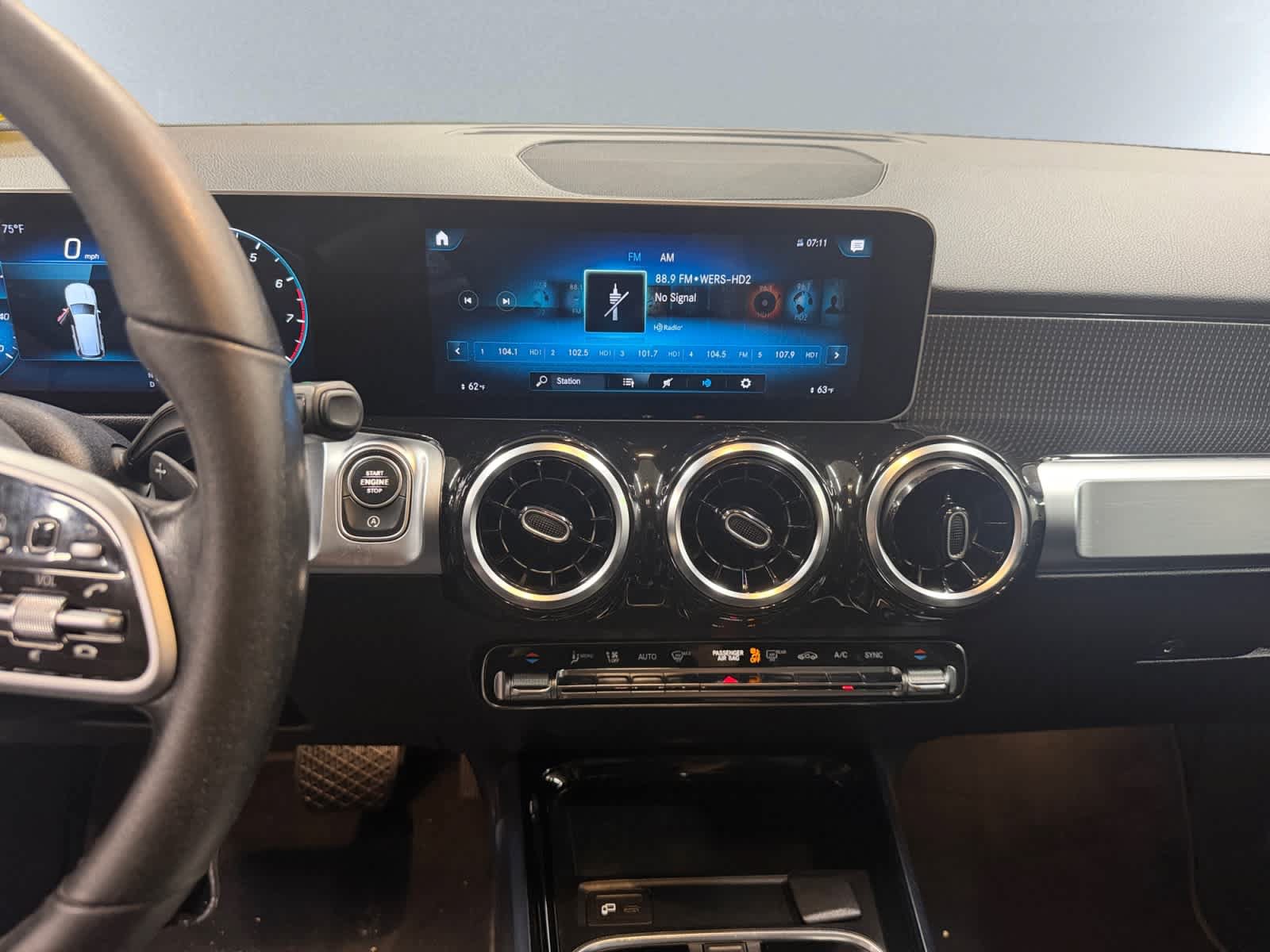 Used 2020 Mercedes-Benz GLB 250 4MATIC image 14