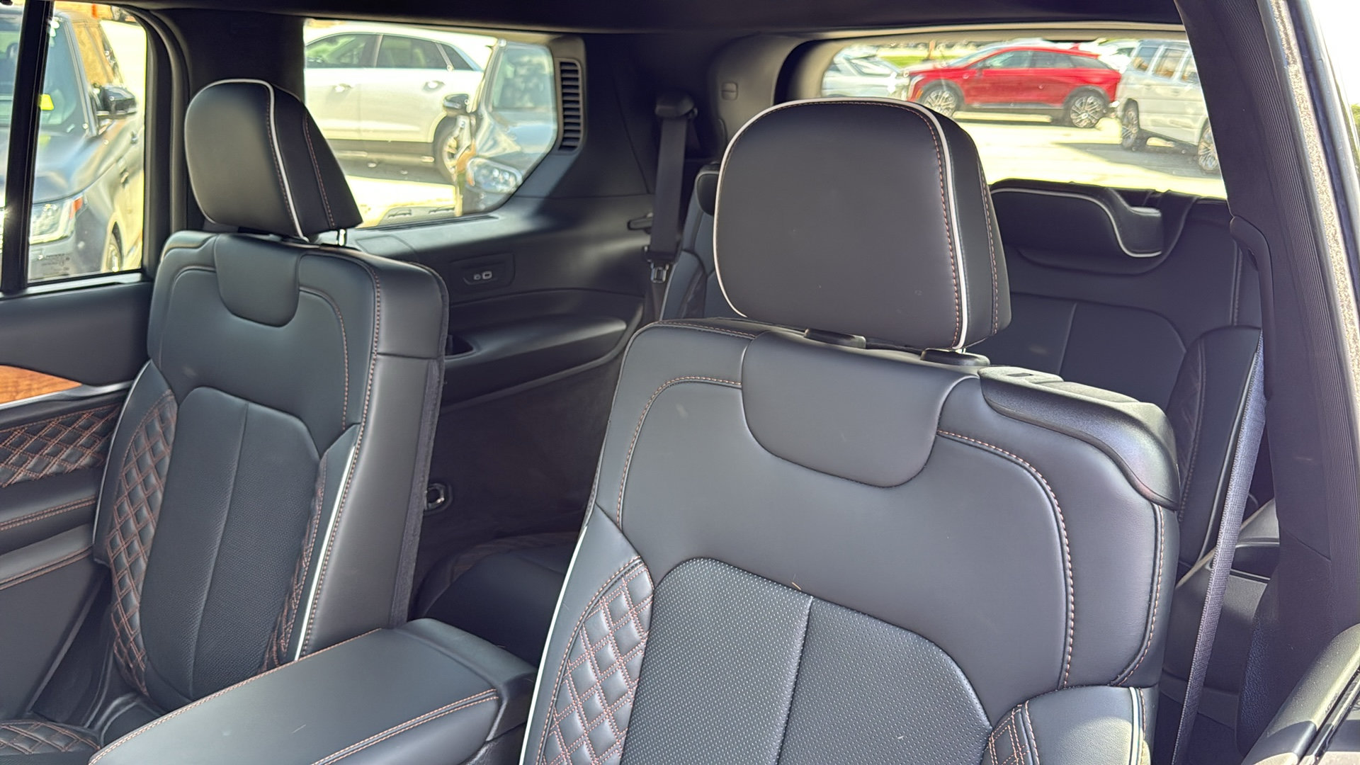 Used 2023 Jeep Grand Cherokee L Summit AWD/4WD image 29
