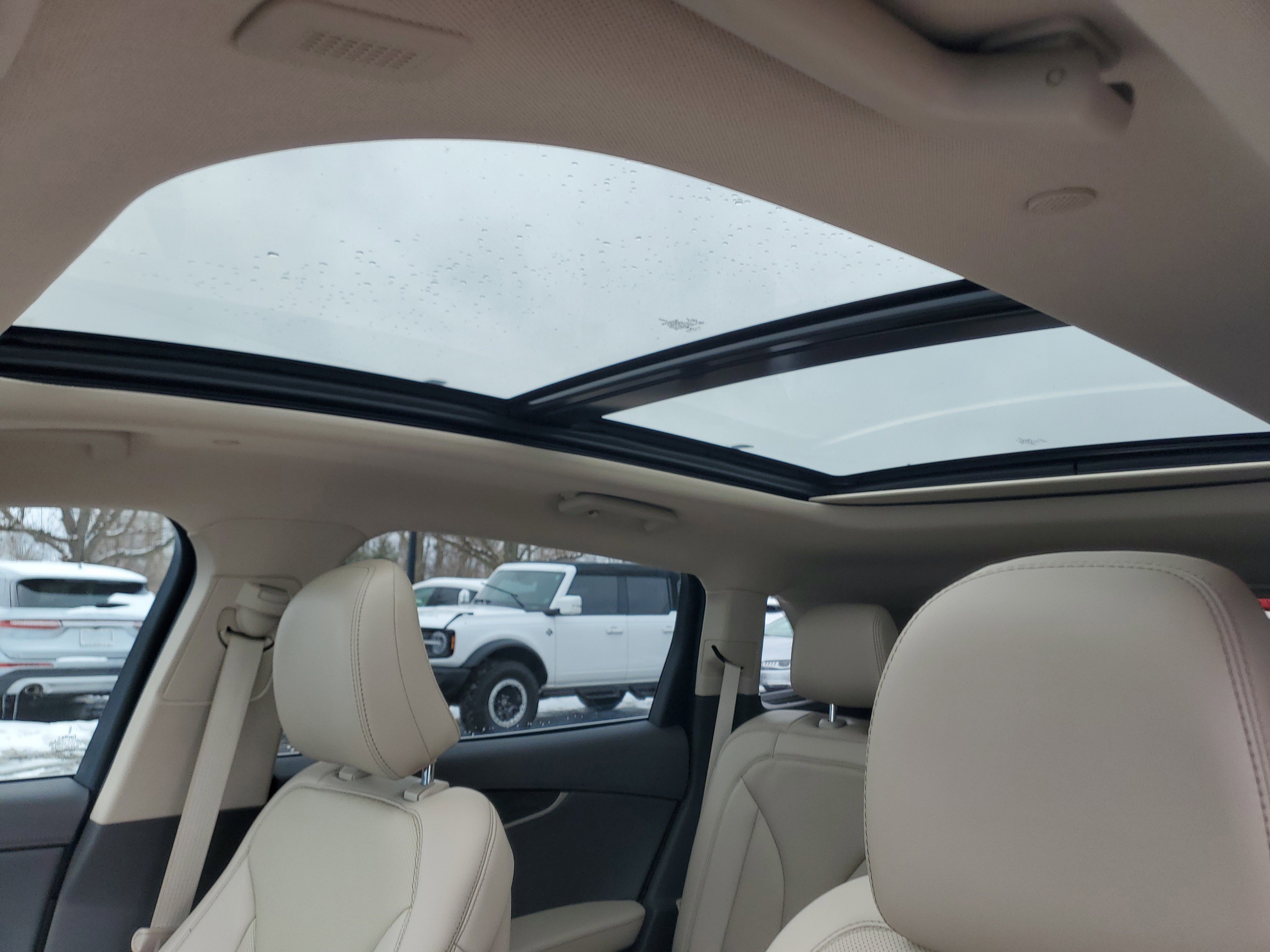 Certified 2023 Lincoln Nautilus Reserve w/ Equipment Group 202A image 11