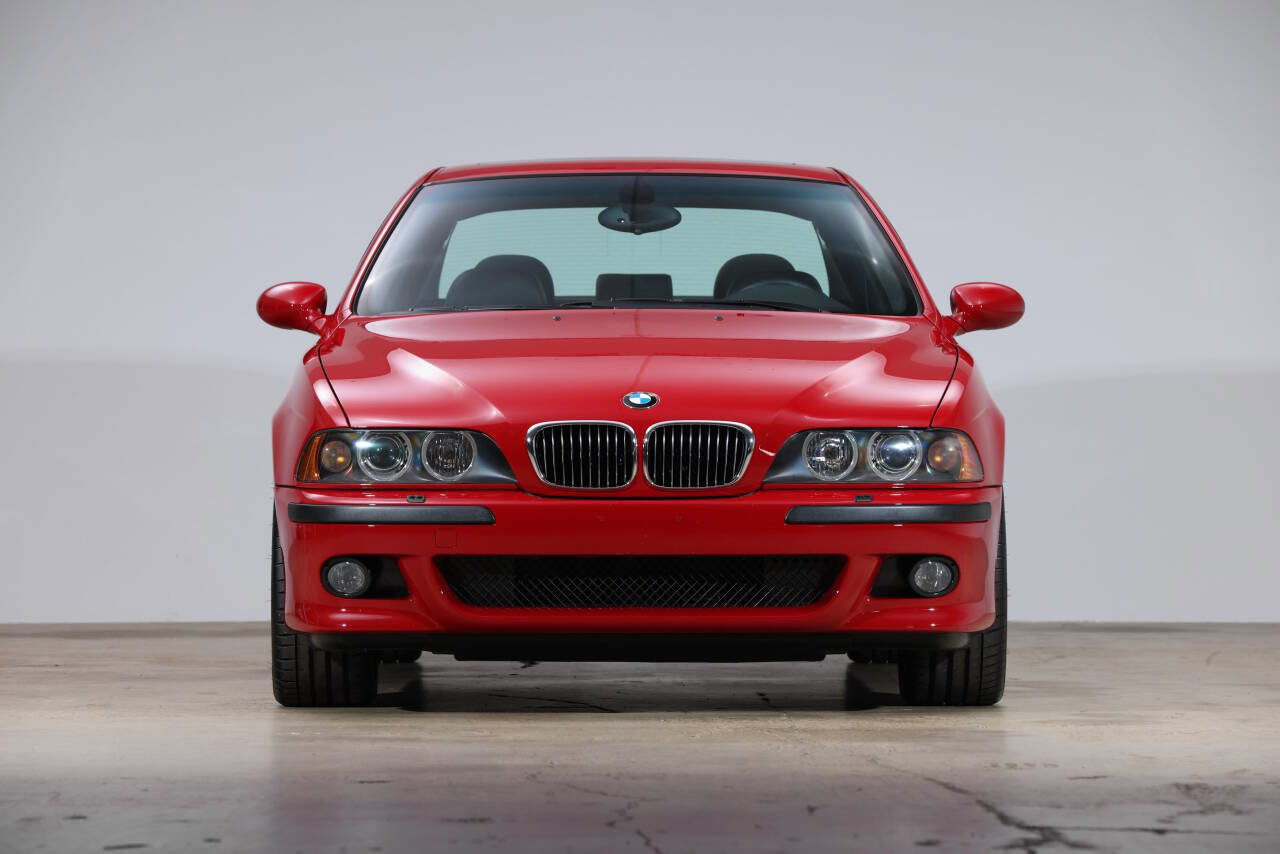 Used 2003 BMW M5 image 2