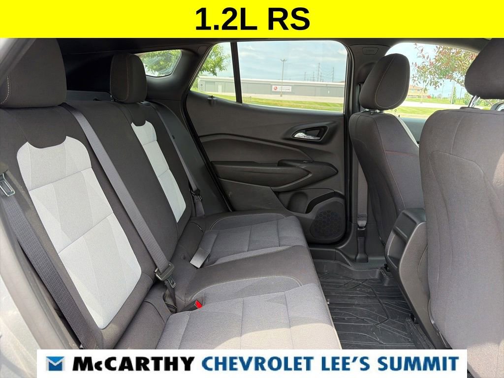 Used 2025 Chevrolet Trax RS w/ Driver Confidence Package FWD image 32